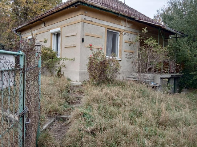 Sötét, bemozdult ingatlanfotó